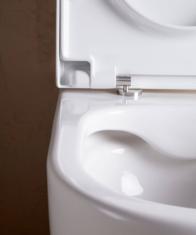 Arc Close-Coupled Toilet with Soft-Close Seat - Matte White