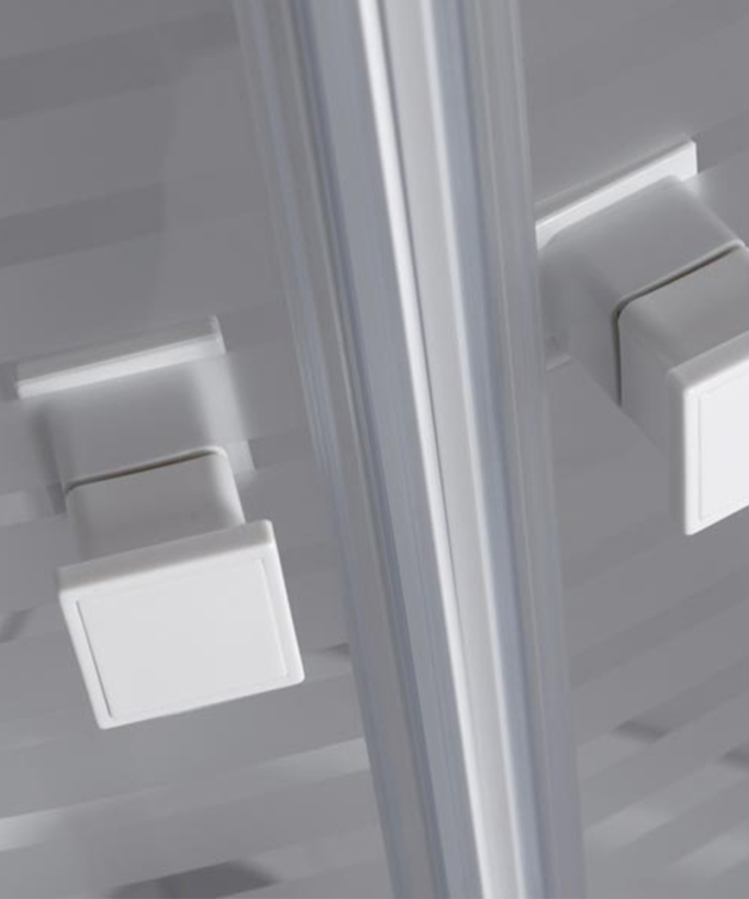 Laia Corner Entry Sliding Shower Door