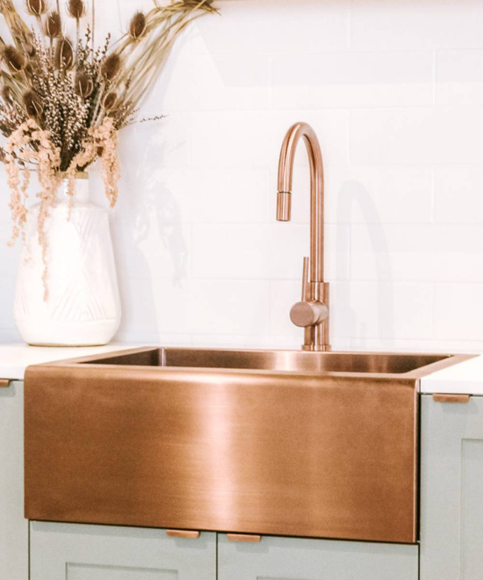 Sugi 600mm Farmhouse Kitchen Sink - Brushed Copper