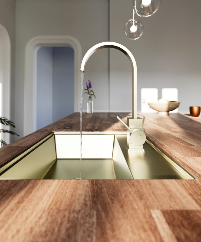 Minimalist High-Arc Kitchen Mixer Tap Brushed Gold - Fiumina
