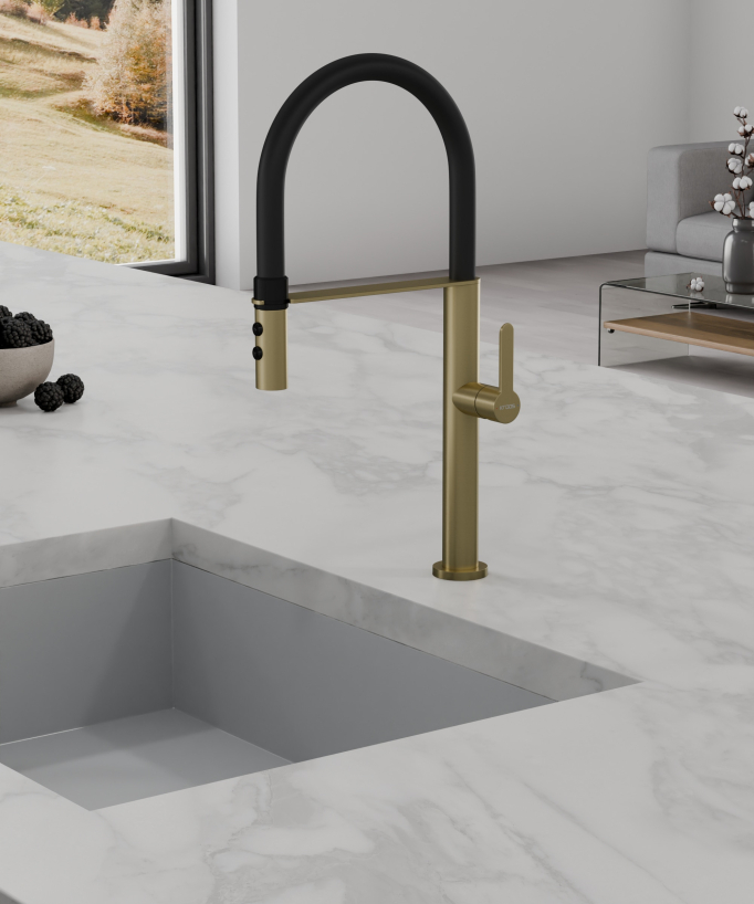 Tall sink mixer tap with pull-out spray