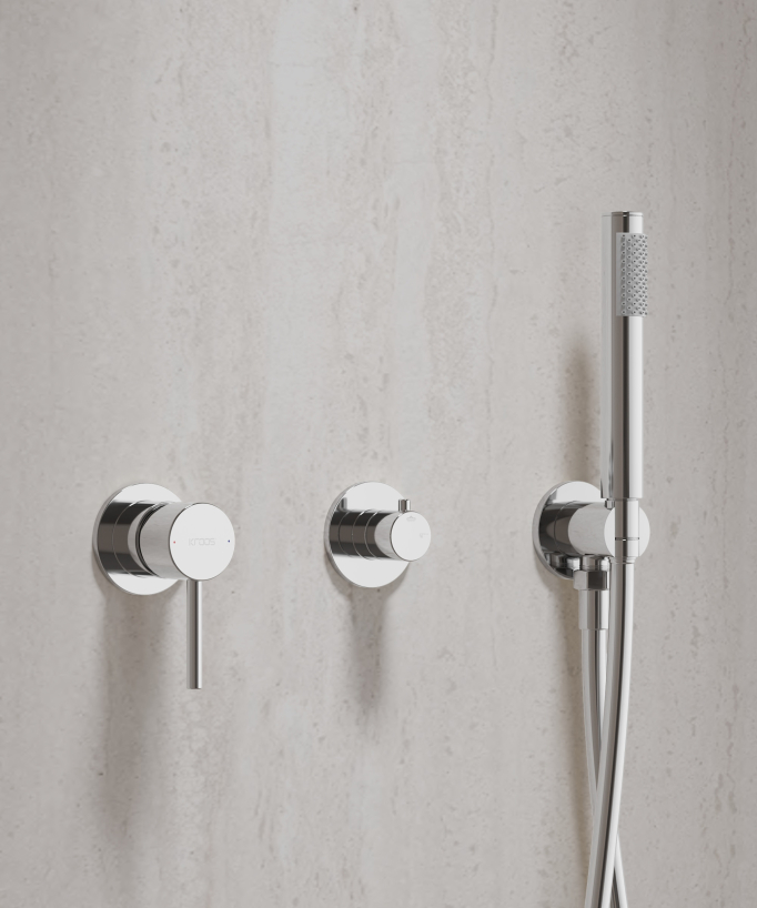 Shower kit with circular rainfall shower head Chrome – Corbeau