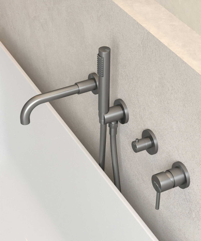 4-Hole Concealed Bath Mixer Tap - Gunmetal - Corbeau
