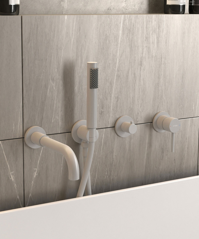 4-Hole Concealed Bath Mixer Tap - White - Corbeau