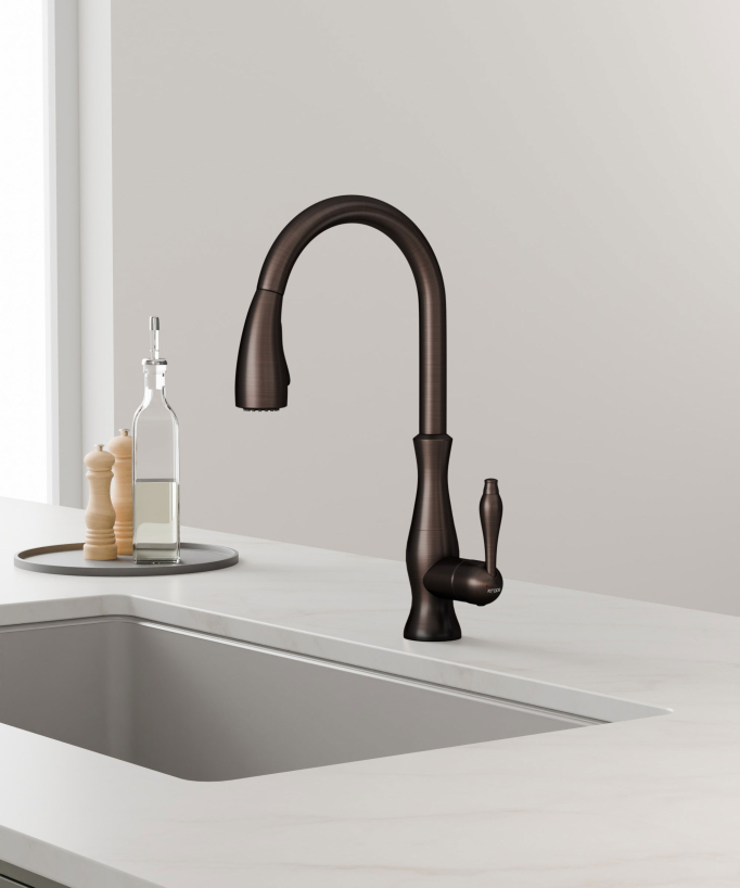Modern Kitchen Mixer Tap with Pull-Out Spray Hose - Copper